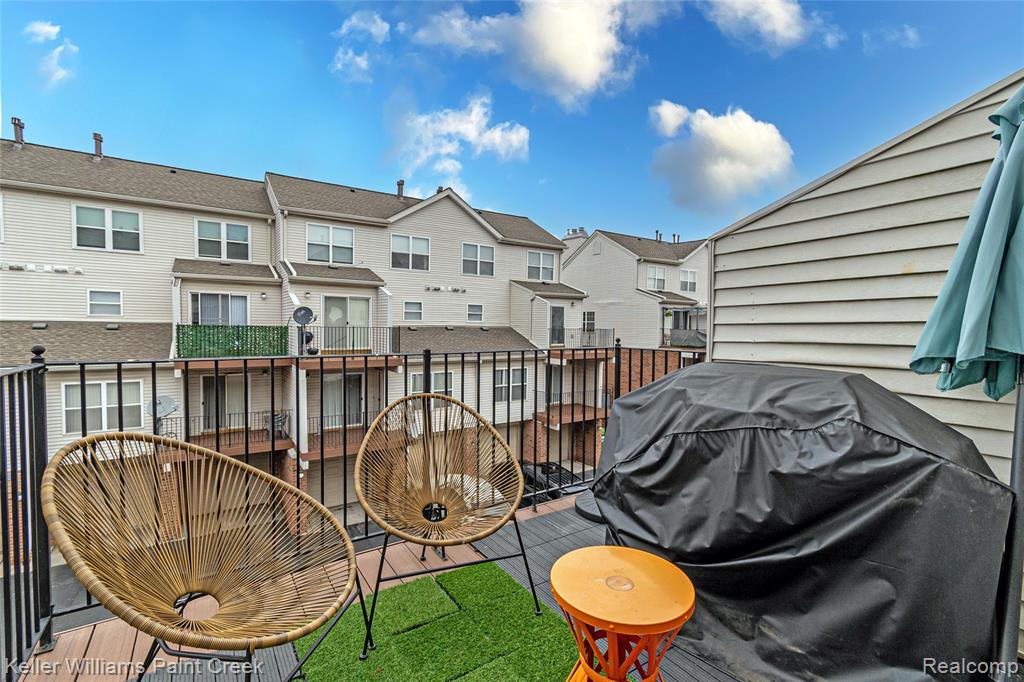 main property photo 70