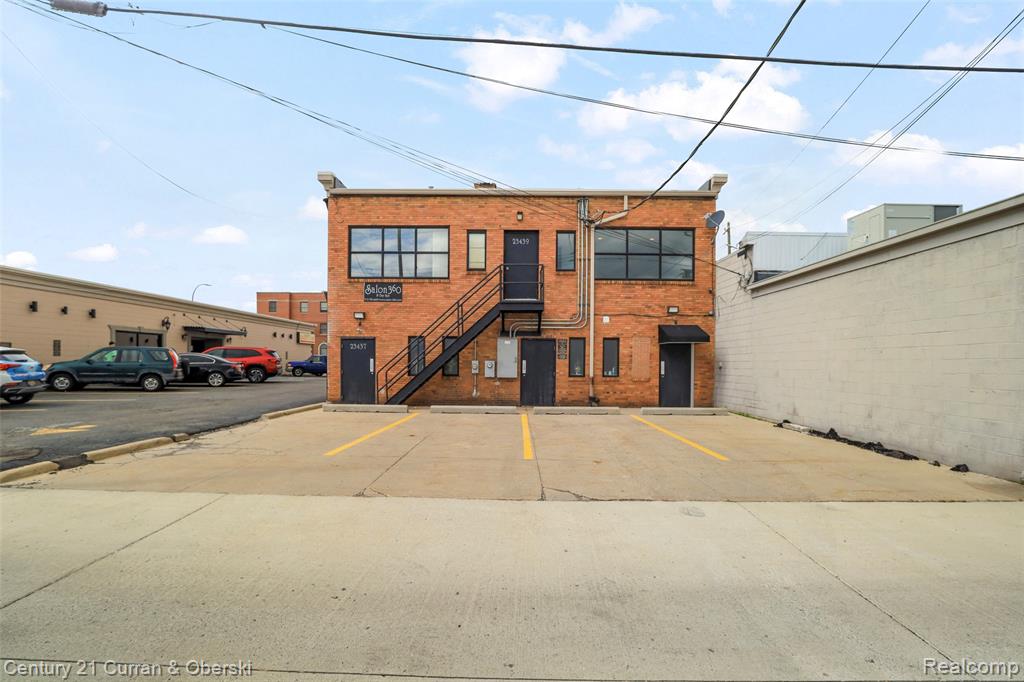 main property photo 36