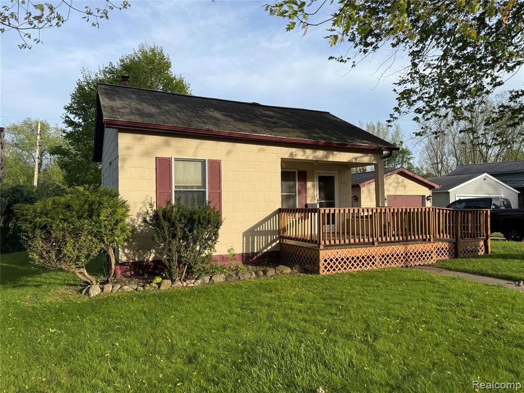 main property photo 12