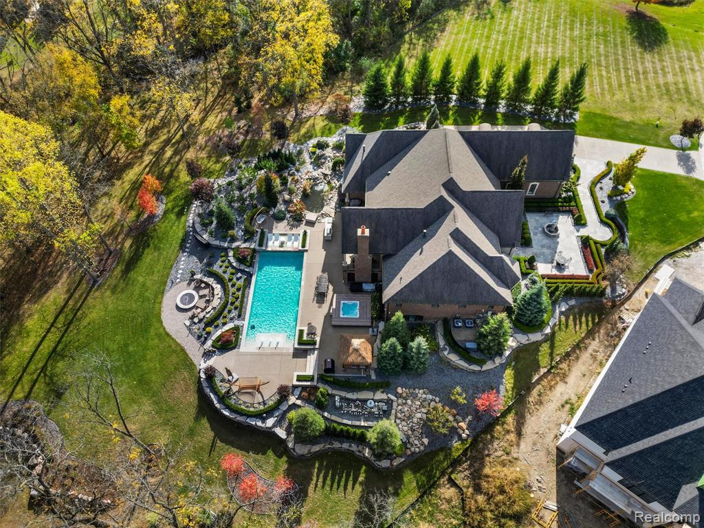 main property photo 51