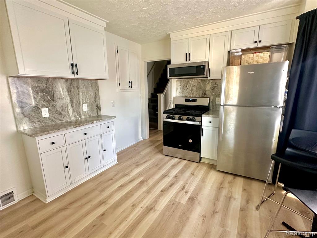 property viewer photo 11
