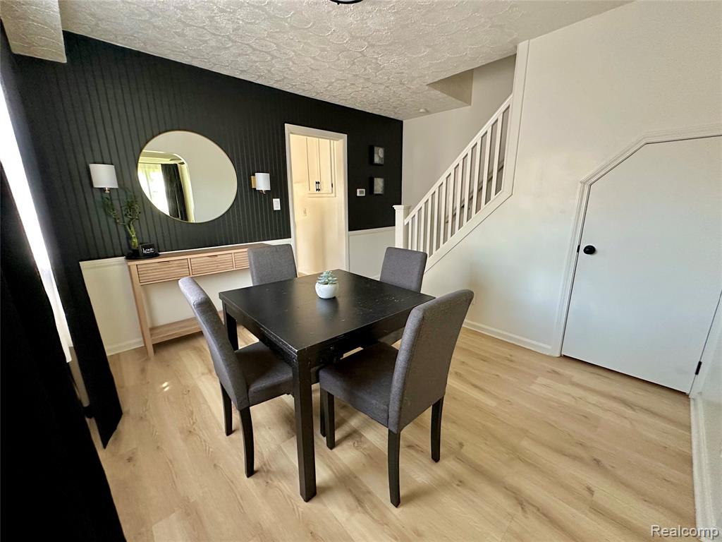 property viewer photo 16