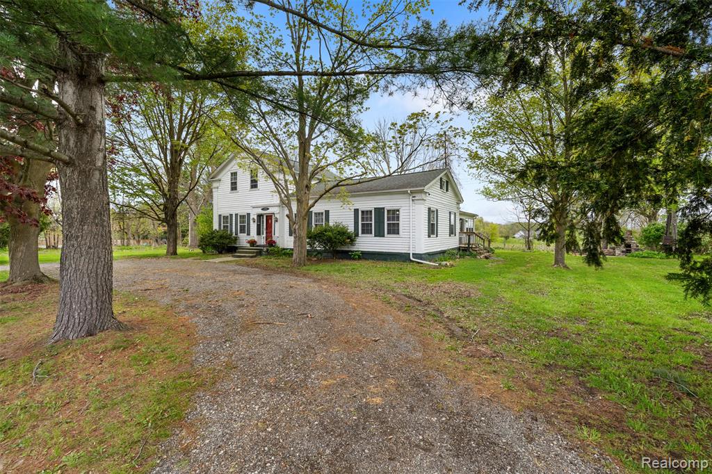 main property photo 3