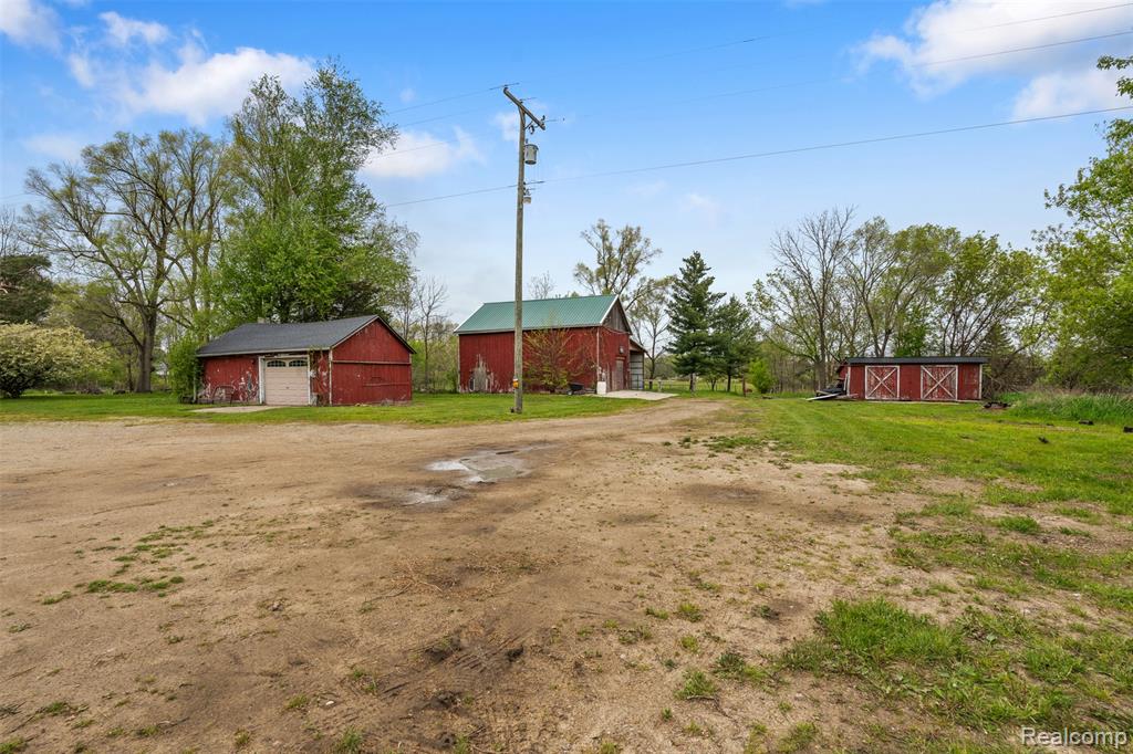 main property photo 38