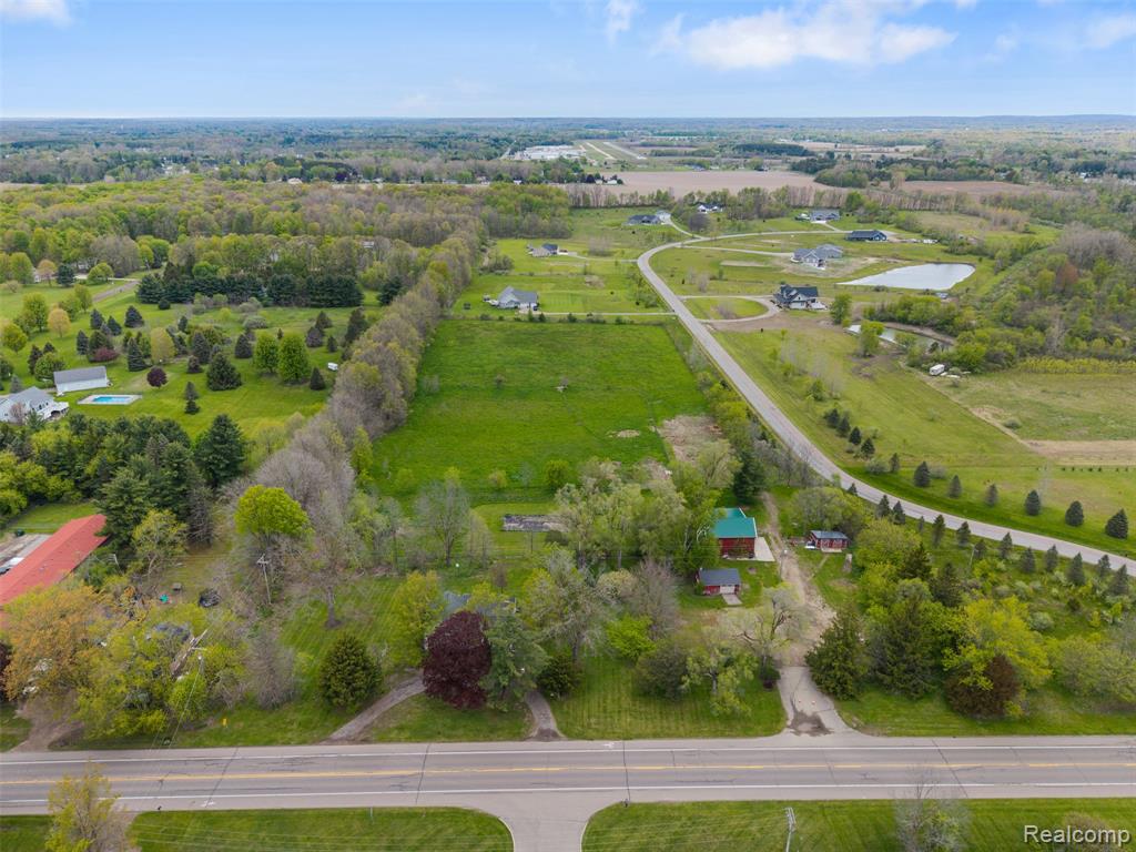 main property photo 47