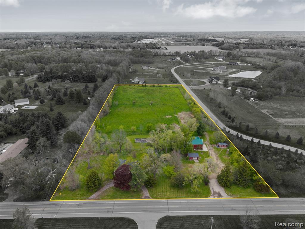 main property photo 48