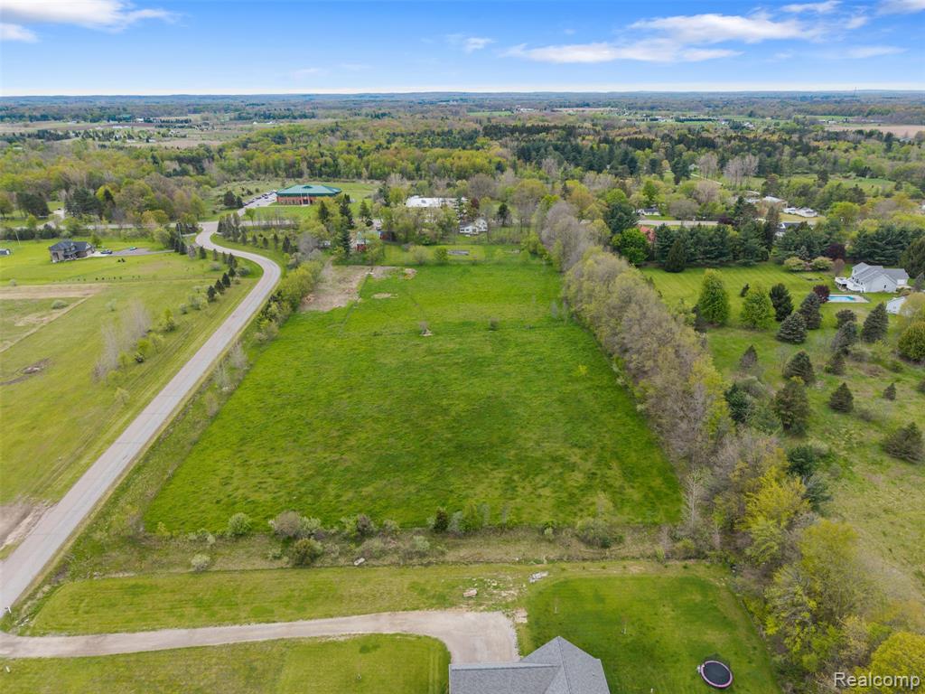 main property photo 50