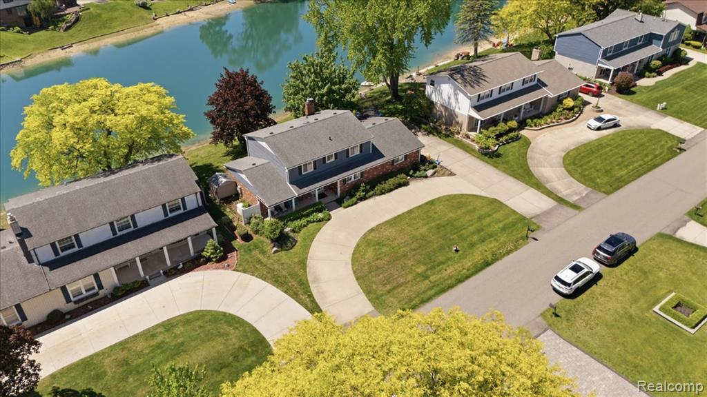 main property photo 47