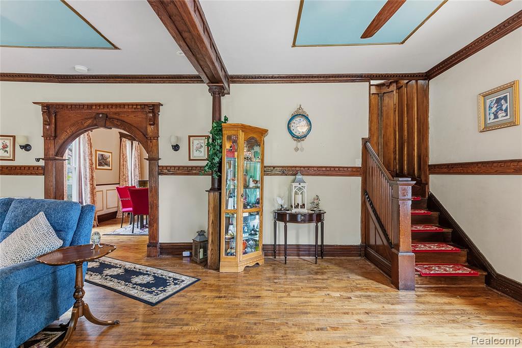 main property photo 14