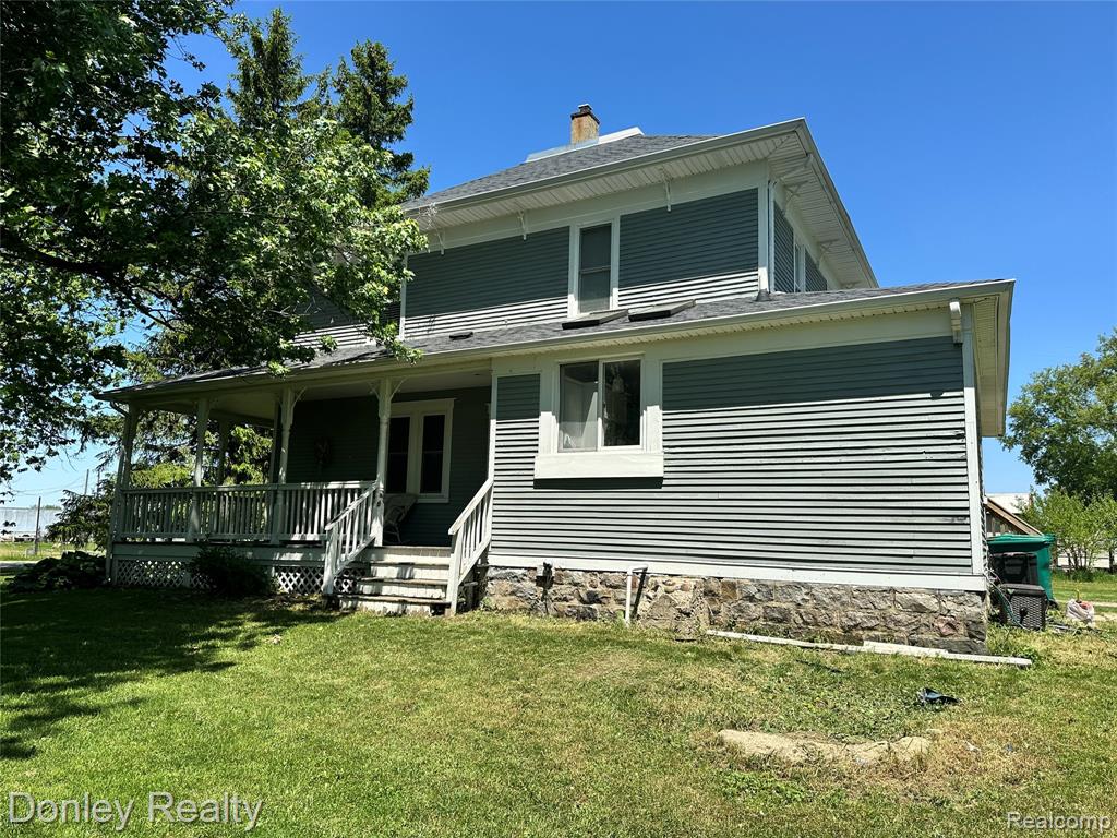 main property photo 40