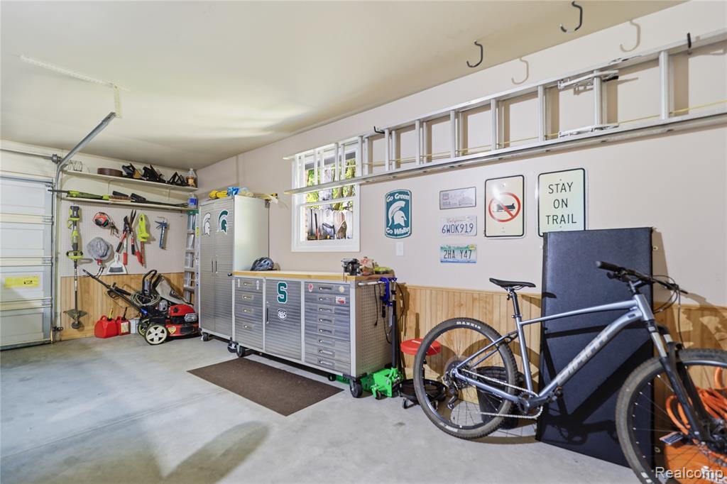 main property photo 58