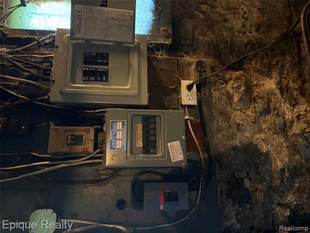 main property photo 46