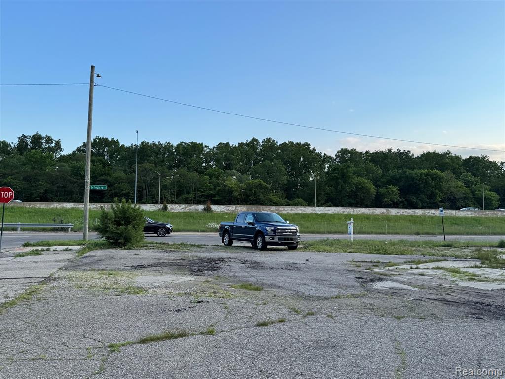 main property photo 12