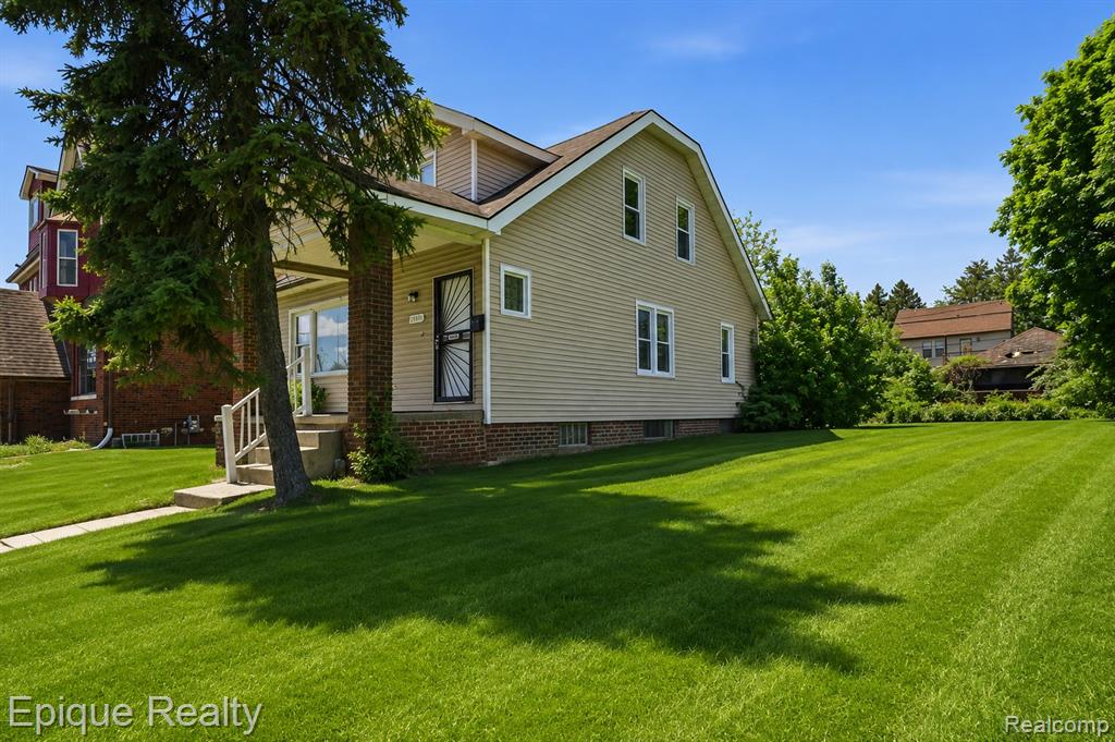 main property photo 26