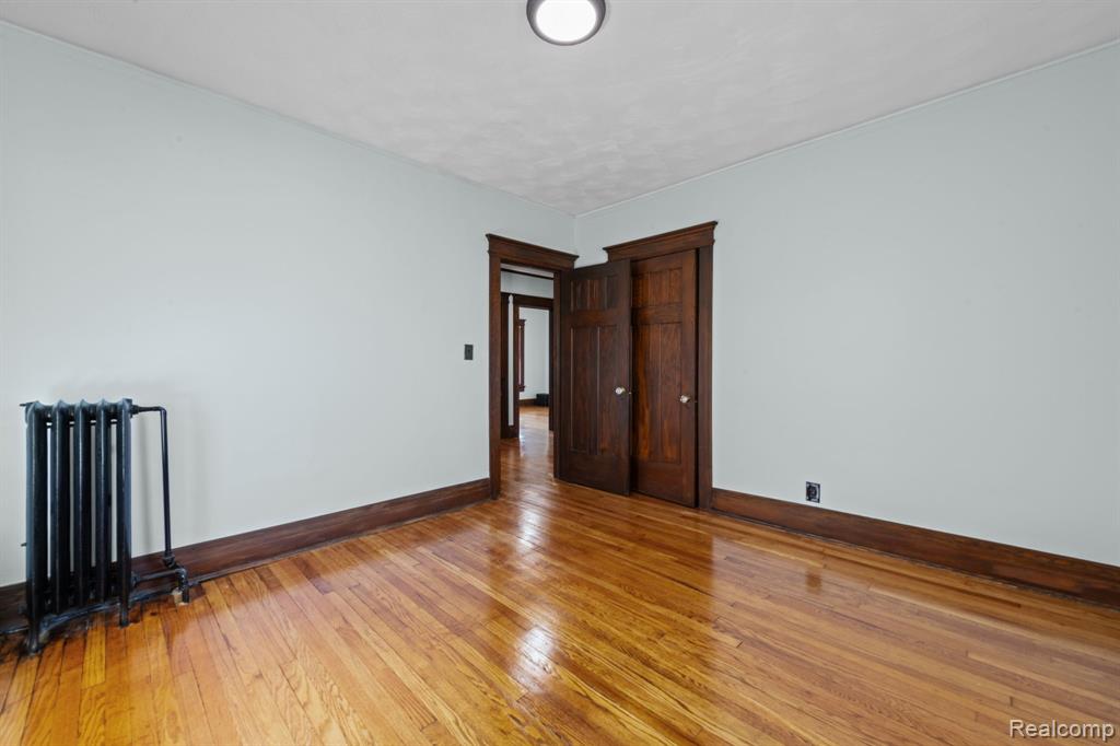 property viewer photo 17