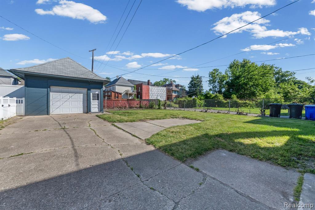 property viewer photo 25