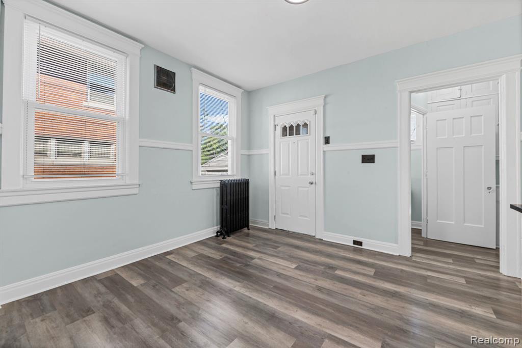 property viewer photo 7