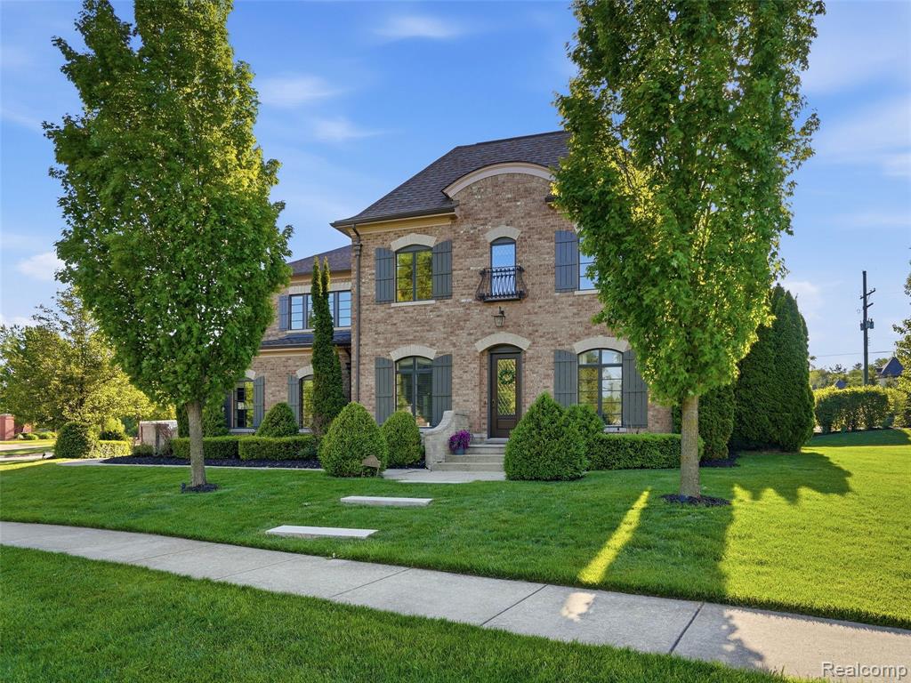 main property photo 2