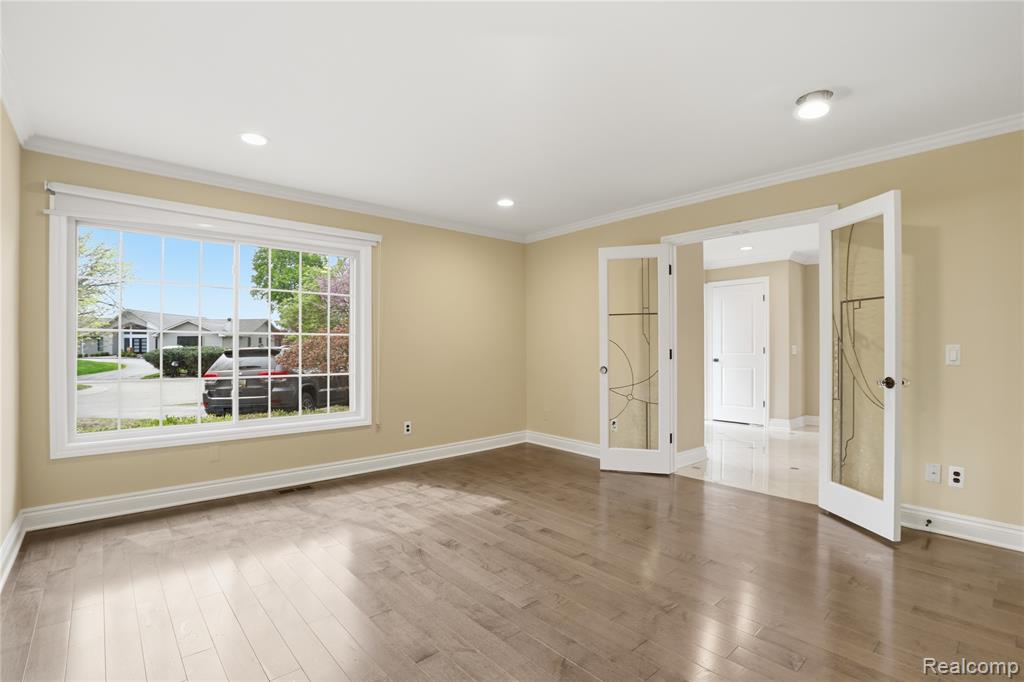 main property photo 46