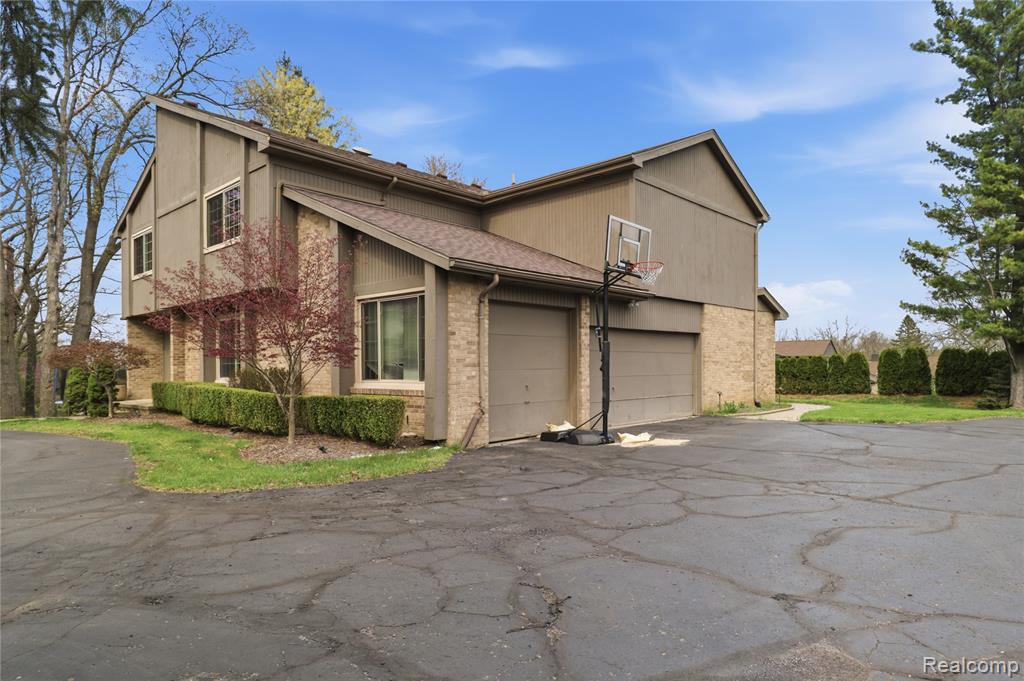 main property photo 54