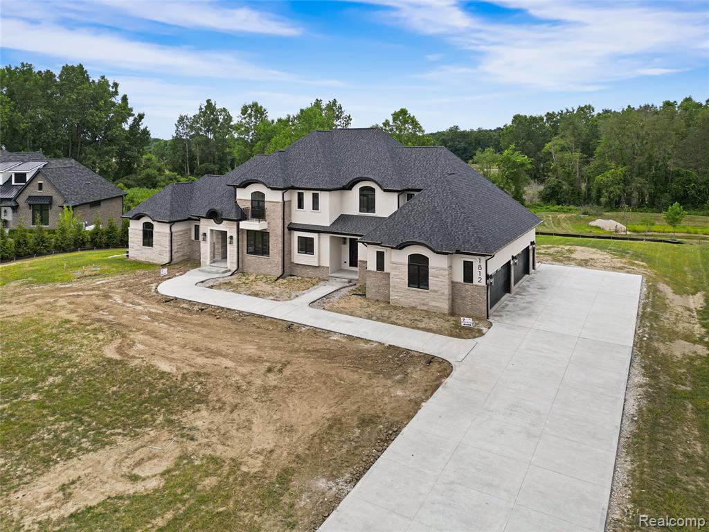 main property photo 86