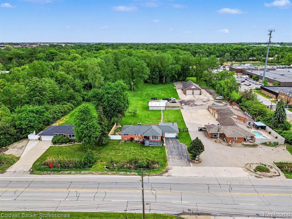 main property photo 15