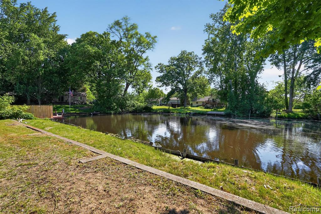 main property photo 50