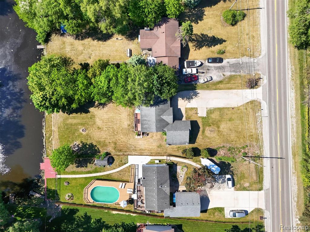 main property photo 59