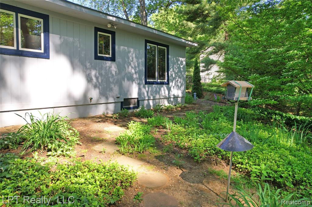 property viewer photo 8