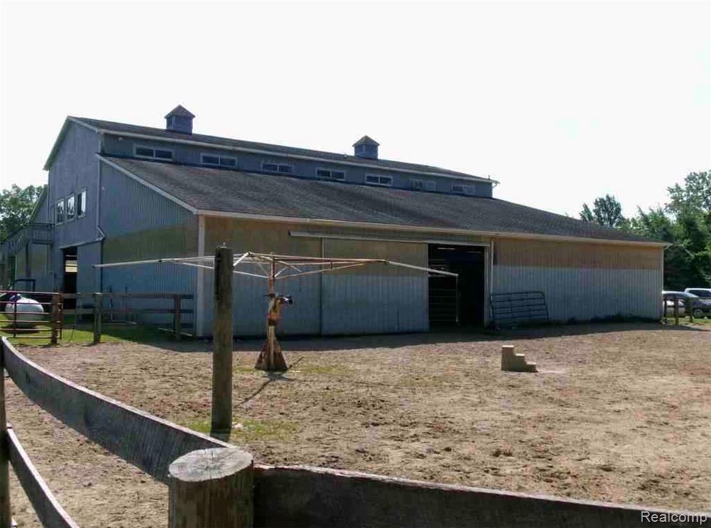 main property photo 3