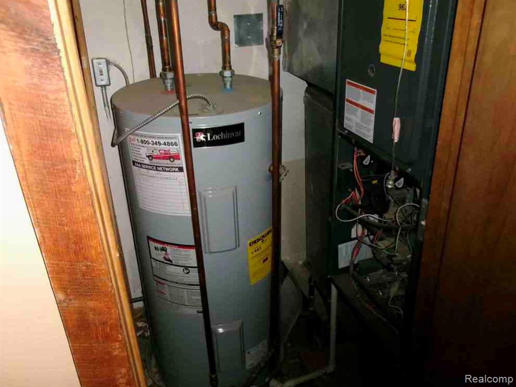main property photo 36