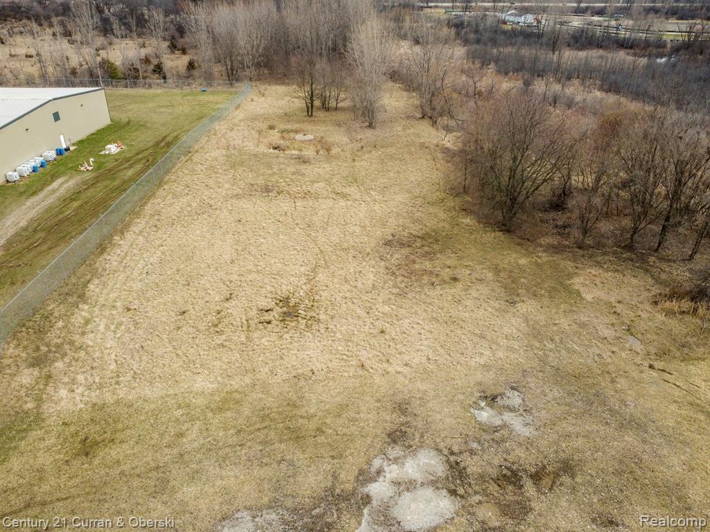 main property photo 9