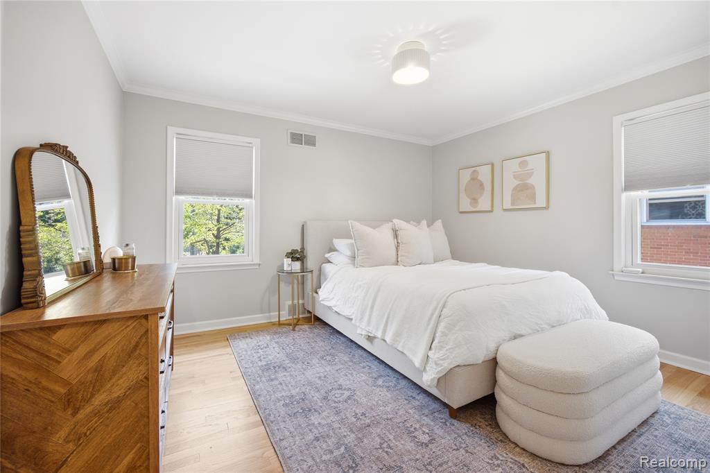 property viewer photo 10
