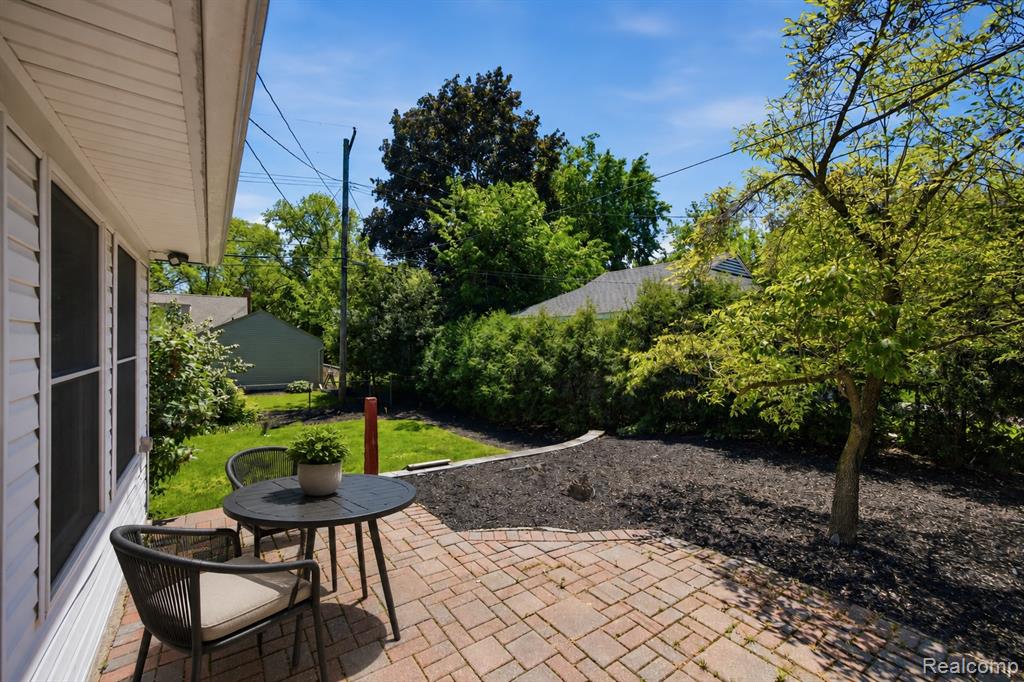 property viewer photo 18