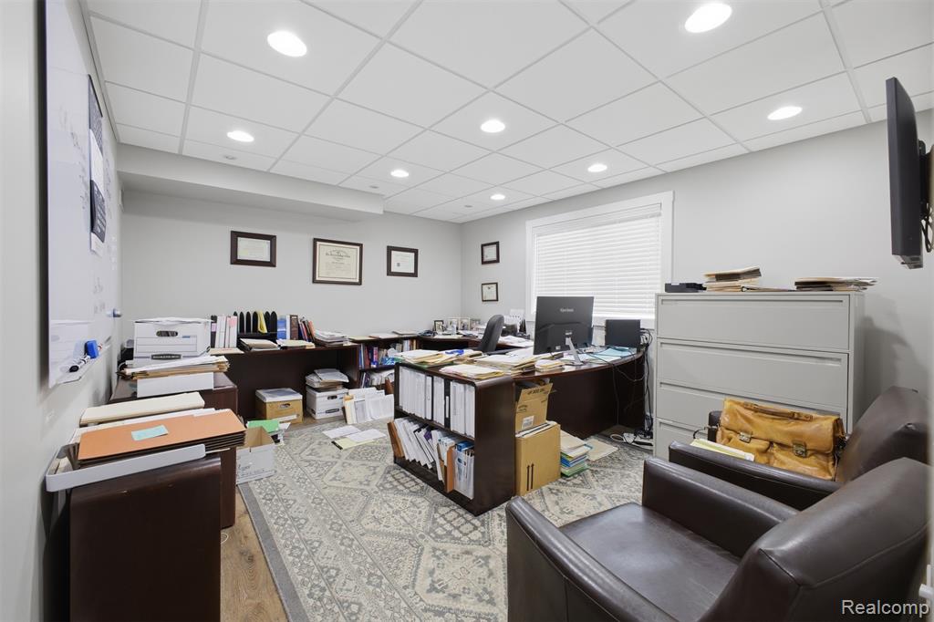 main property photo 18