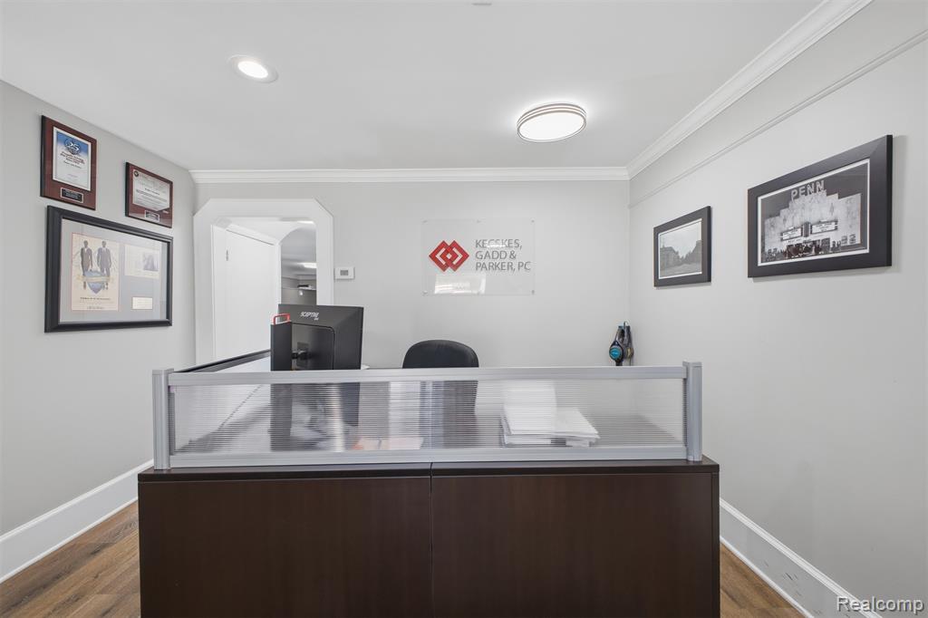 main property photo 6