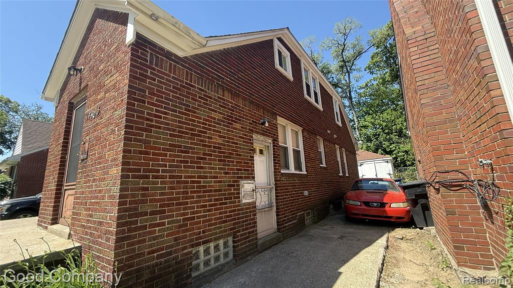 main property photo 7