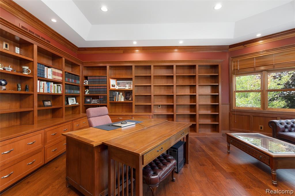 main property photo 19
