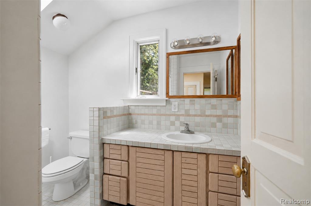 property viewer photo 12