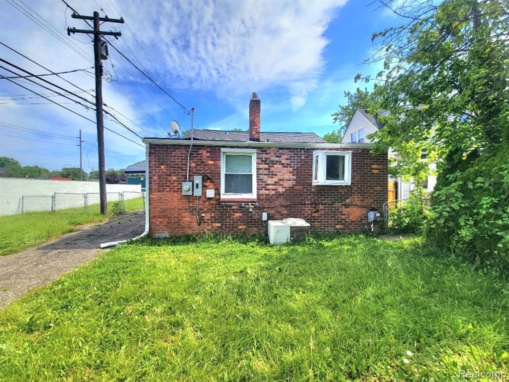 main property photo 19