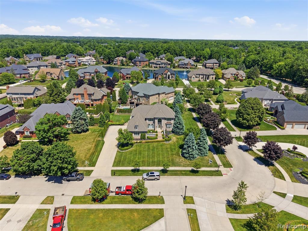 main property photo 7
