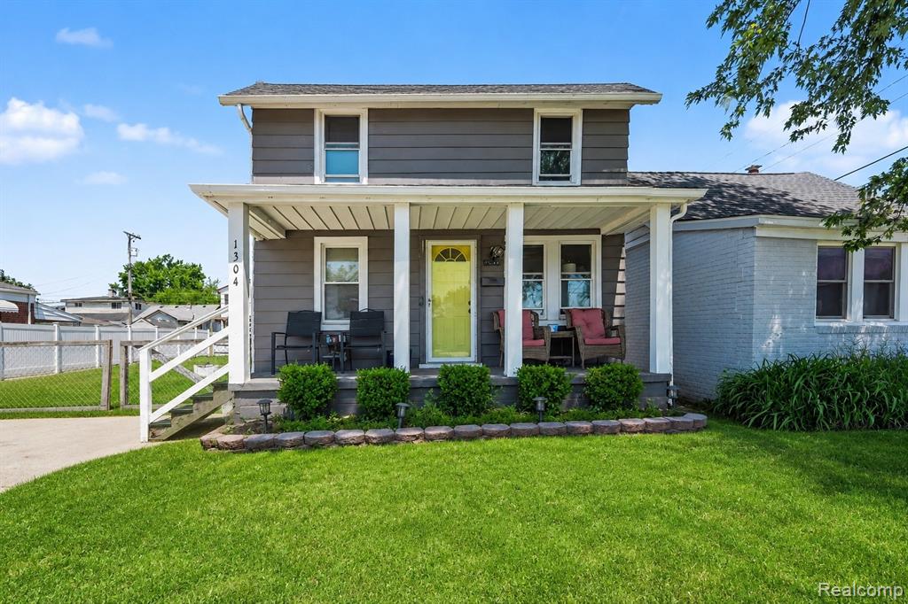 main property photo 17