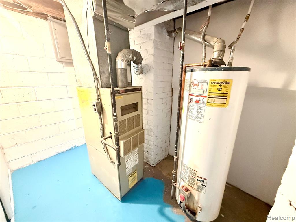 main property photo 23