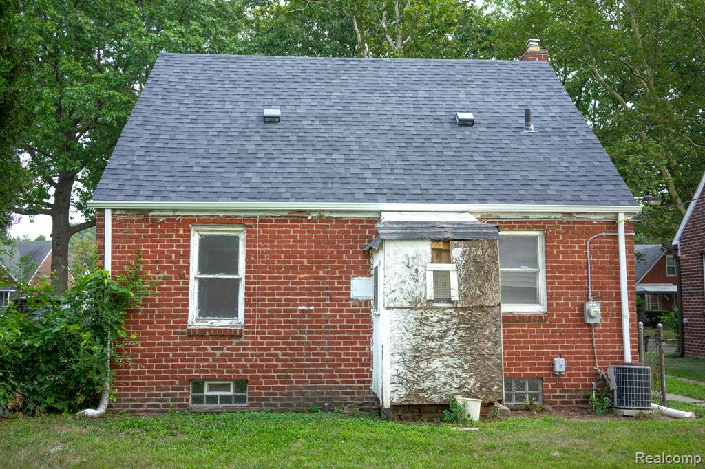 main property photo 25