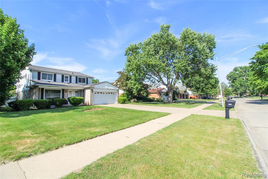 main property photo 47
