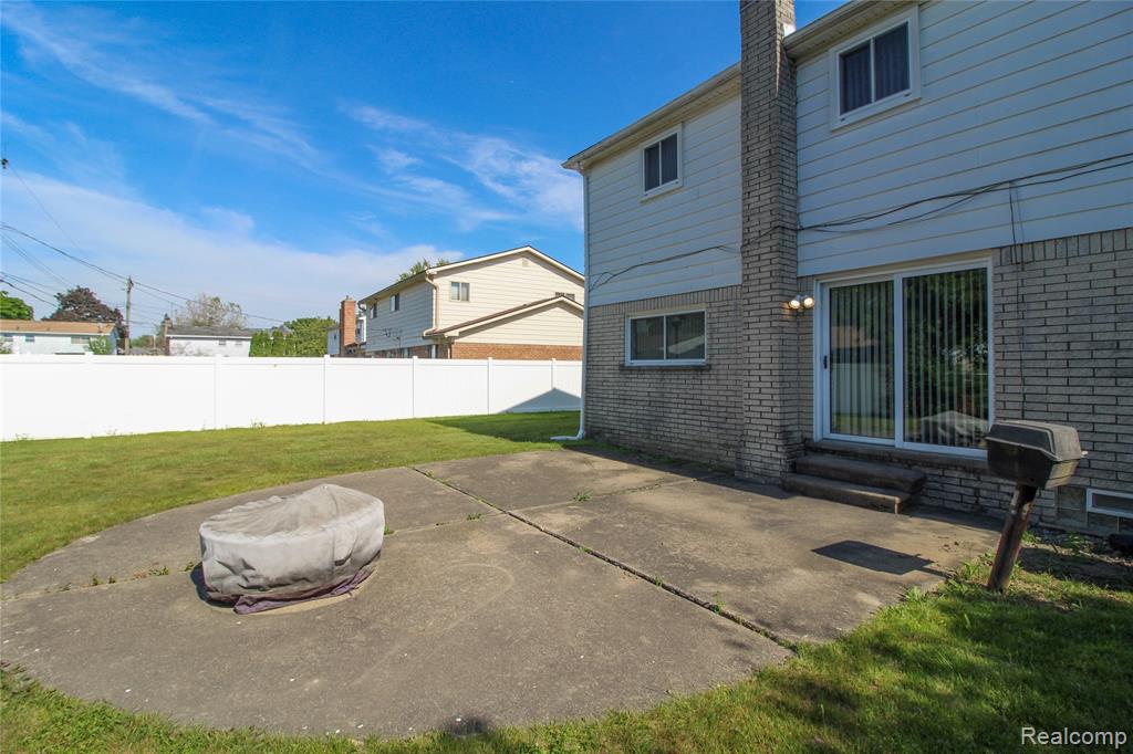 main property photo 56