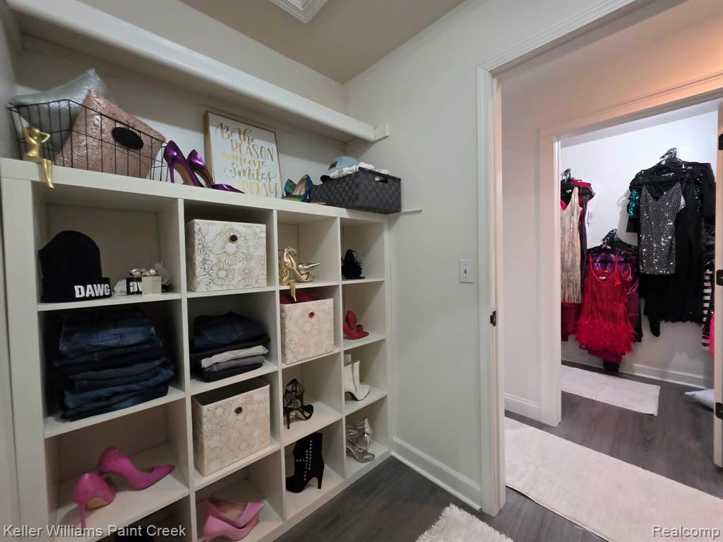 main property photo 79
