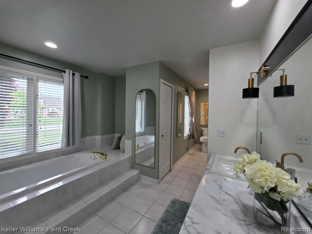 main property photo 82