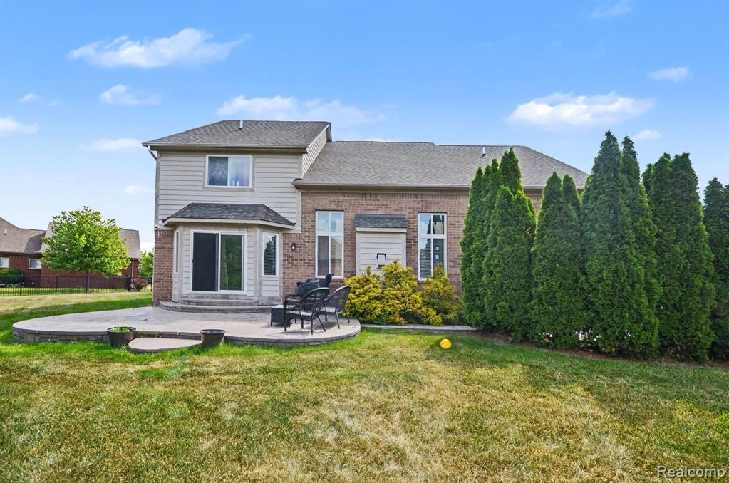 main property photo 35