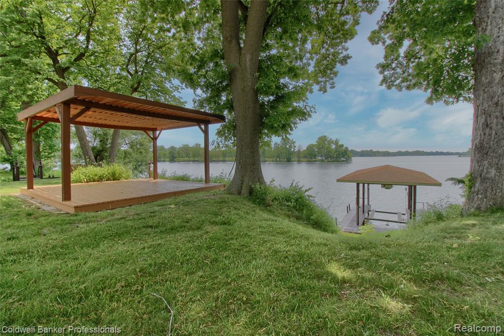 main property photo 48
